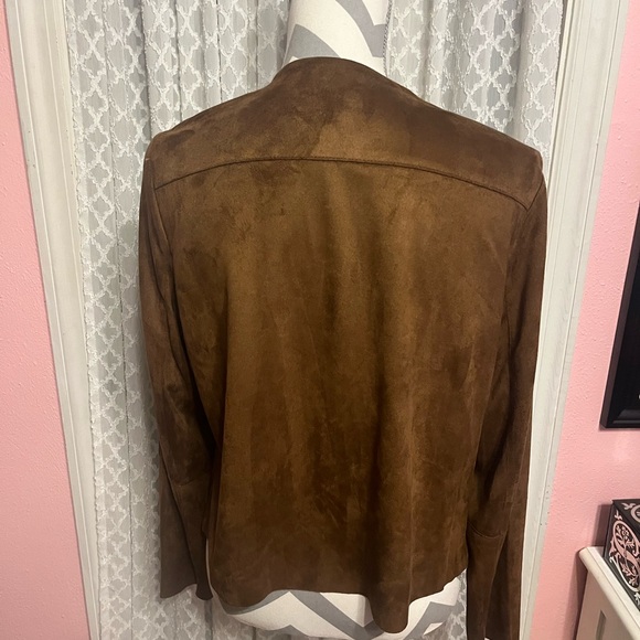 Jacket - Picture 2 of 5